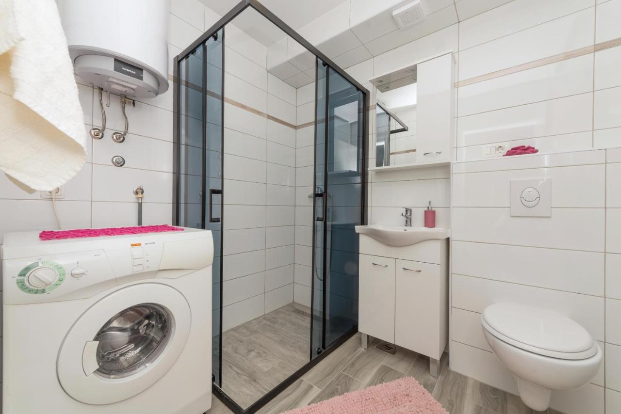 Apartment Strawberry Makarska Esterno foto