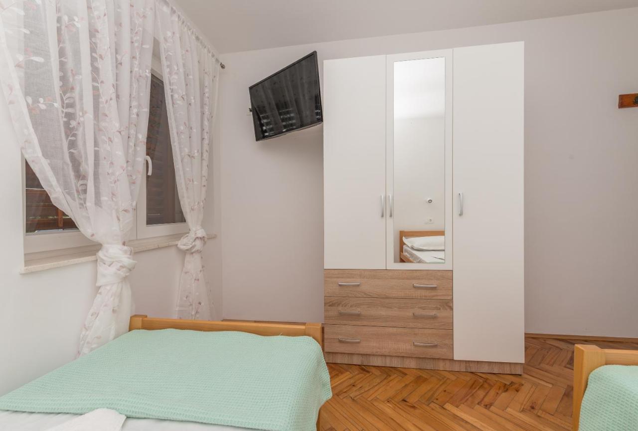 Apartment Strawberry Makarska Esterno foto