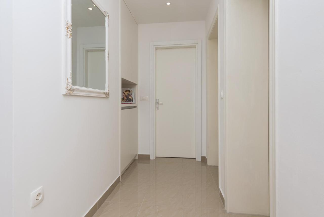 Apartment Strawberry Makarska Esterno foto