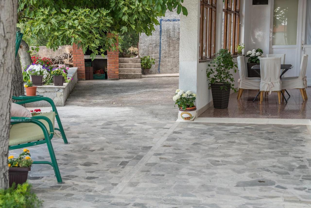 Apartment Strawberry Makarska Esterno foto